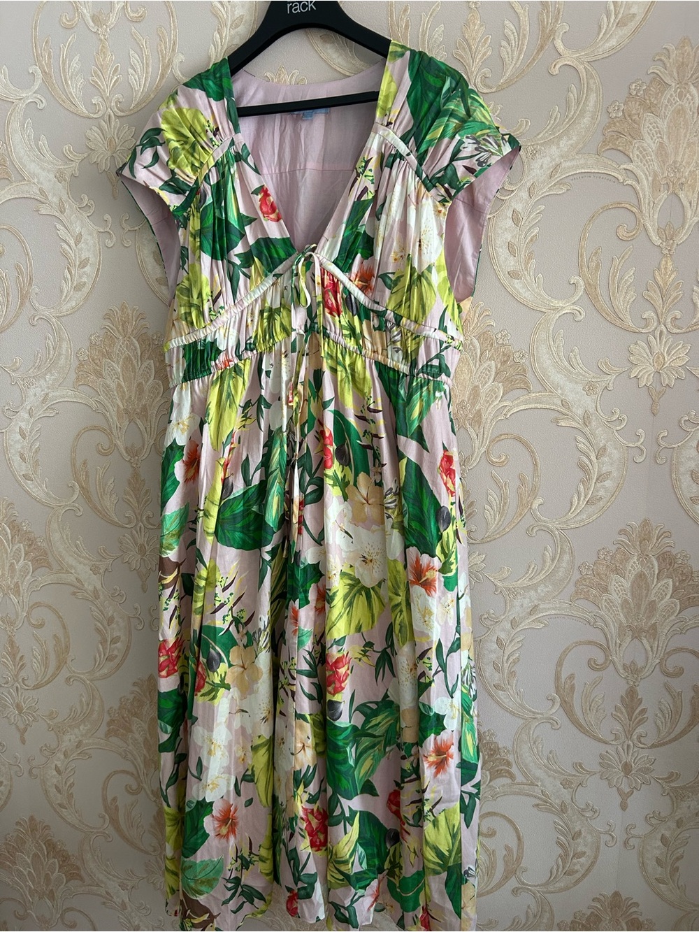 Antonio Melani Vitoria Pink Tropical print Plunge V-Neck Cap Sleeve pink & green
